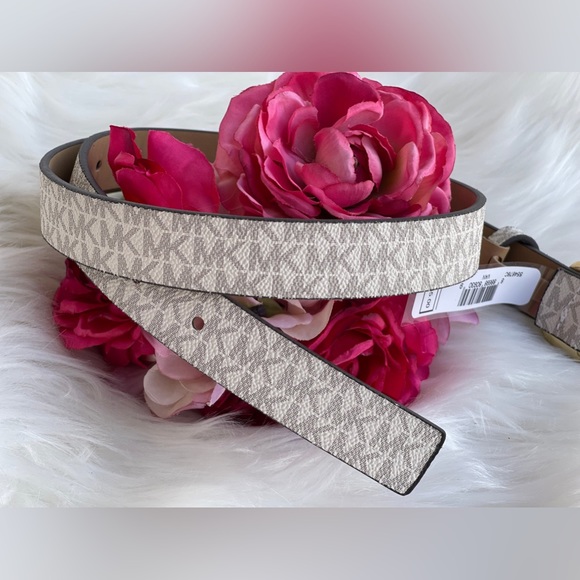 Michael Kors Women's Vanilla Belt - Picture 8 of 13